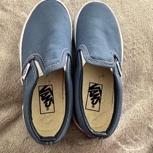 Brand new never been worn youth boys vans 12.5